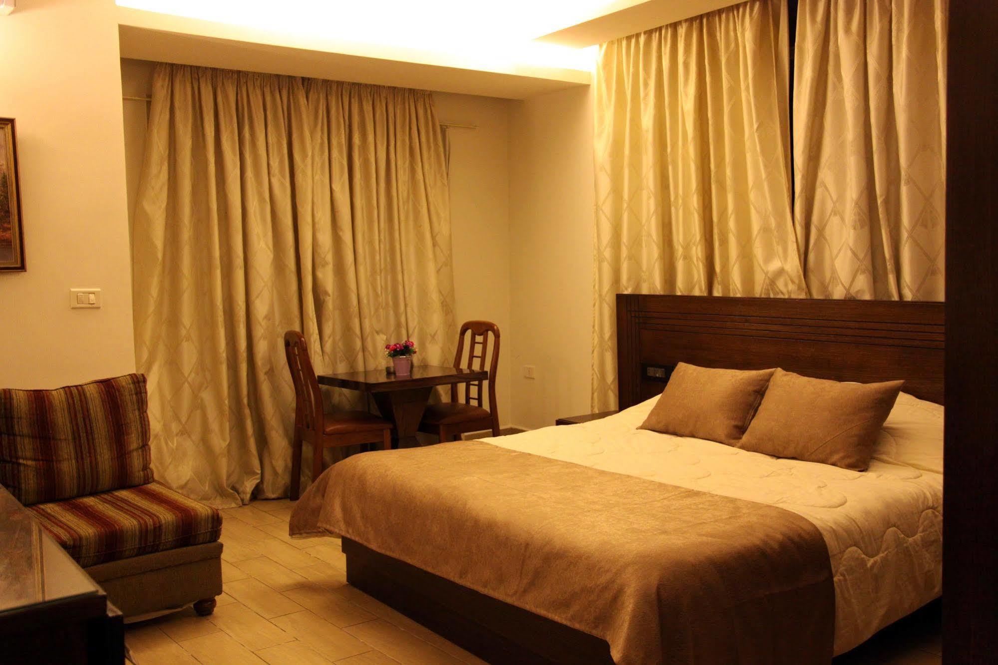 Lamedina Hotel & Resort Jounieh Exterior foto