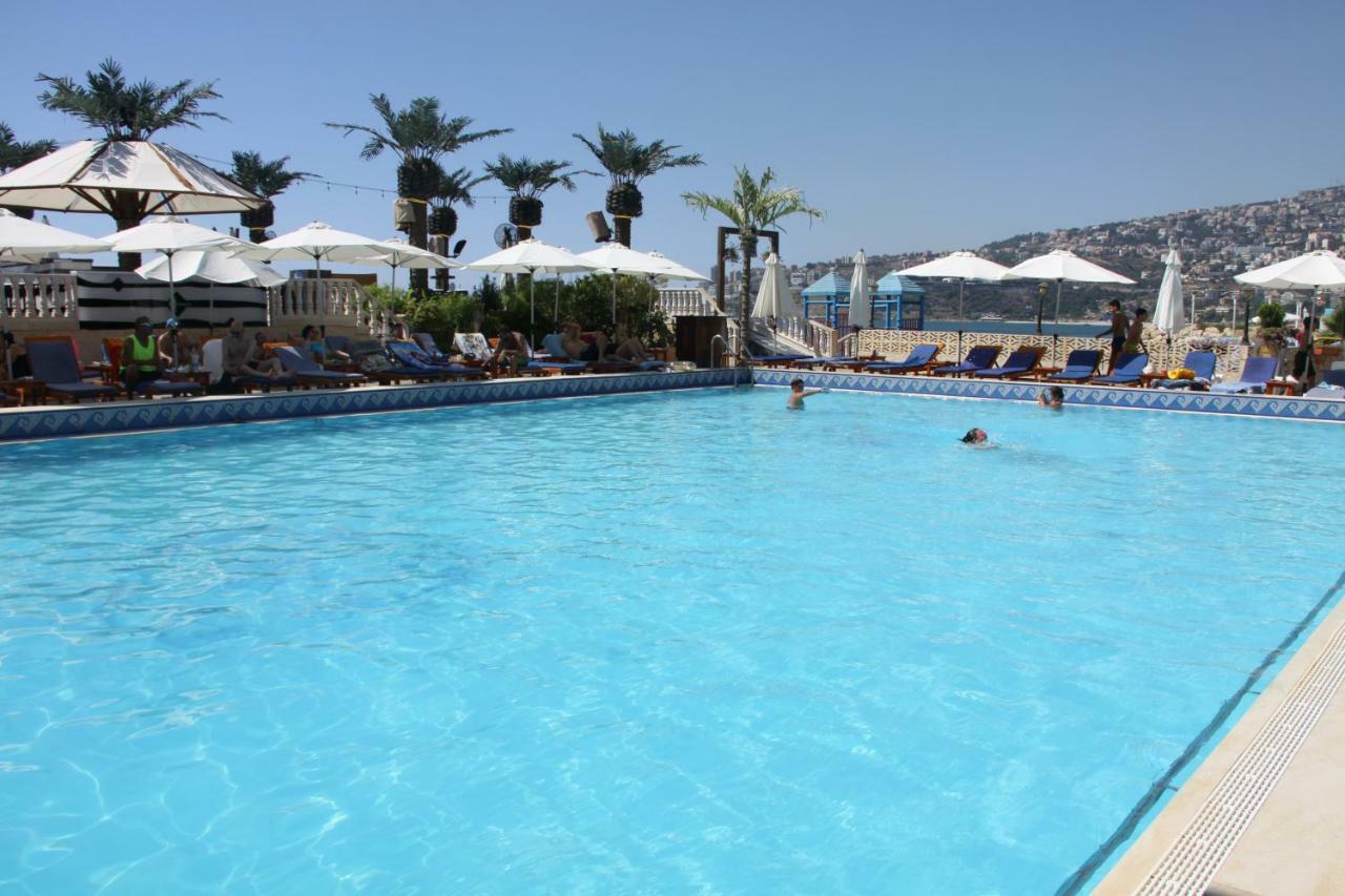 Lamedina Hotel & Resort Jounieh Exterior foto